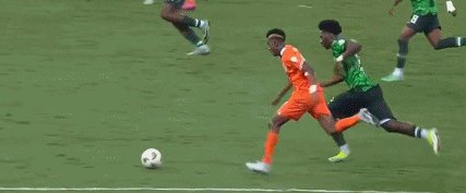 1707699092573065411.gif 45.gif